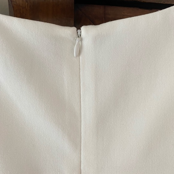 Lauren Ralph Lauren Grey and White Cap-Sleeved Dress - Picture 9 of 11